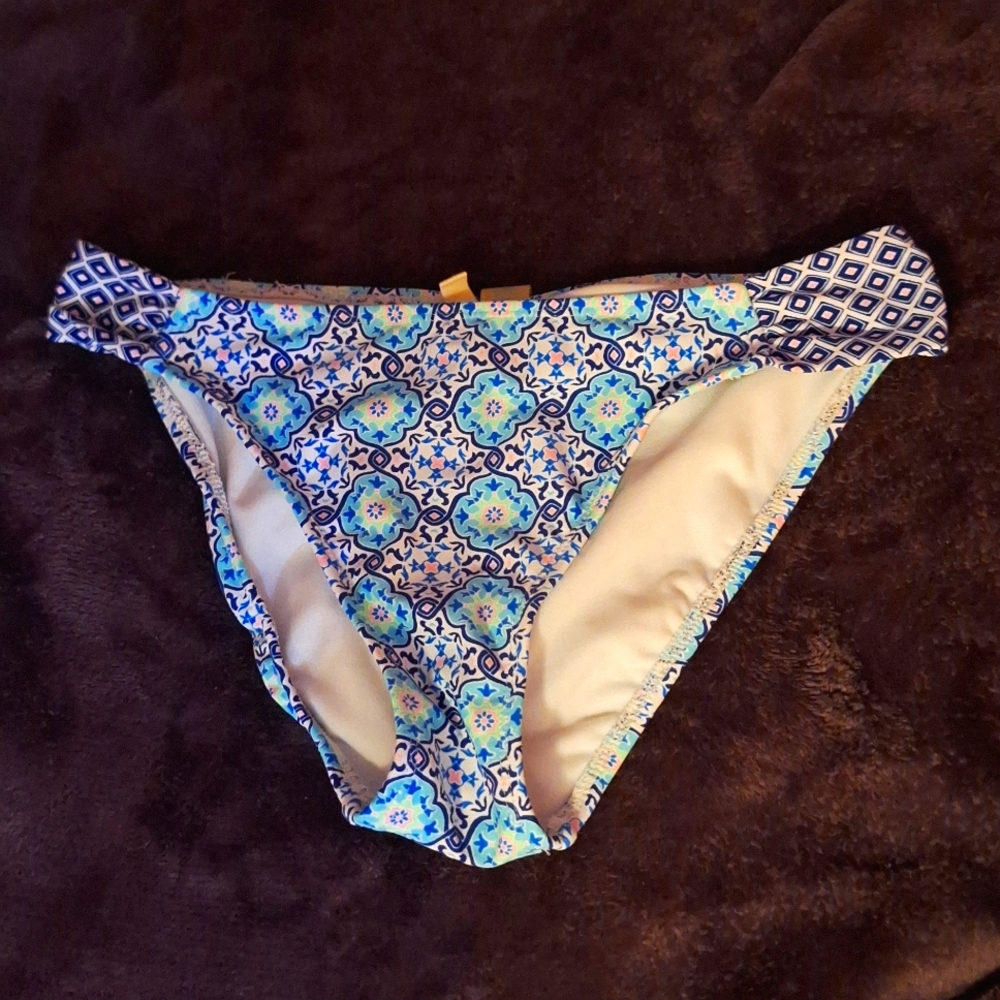 Bathing suit bottems